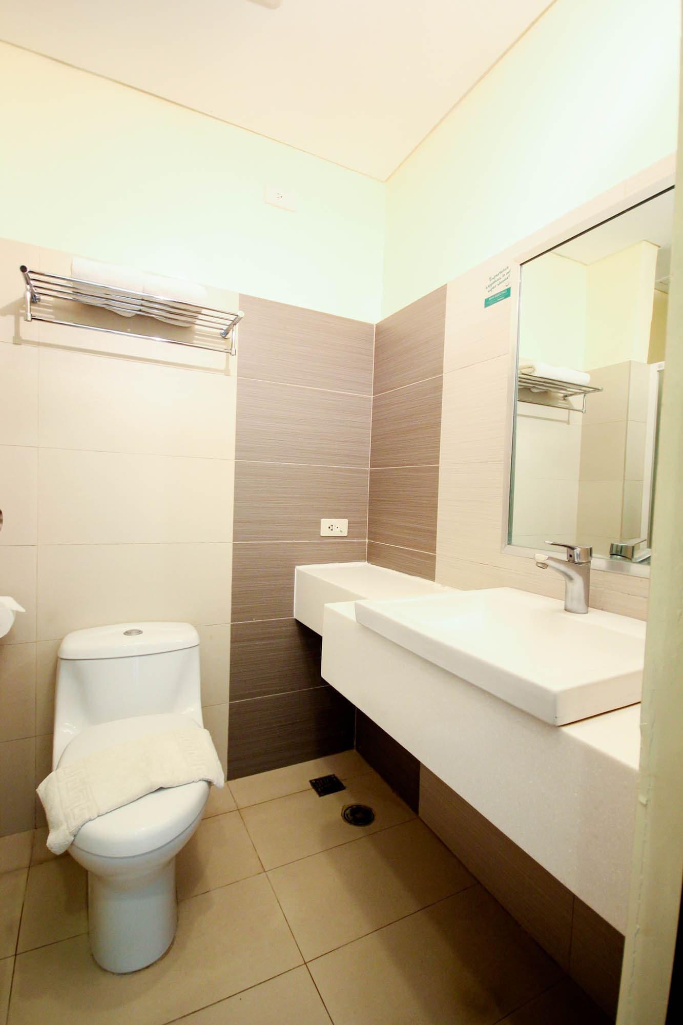 Go Hotels Lanang - Davao Luaran gambar
