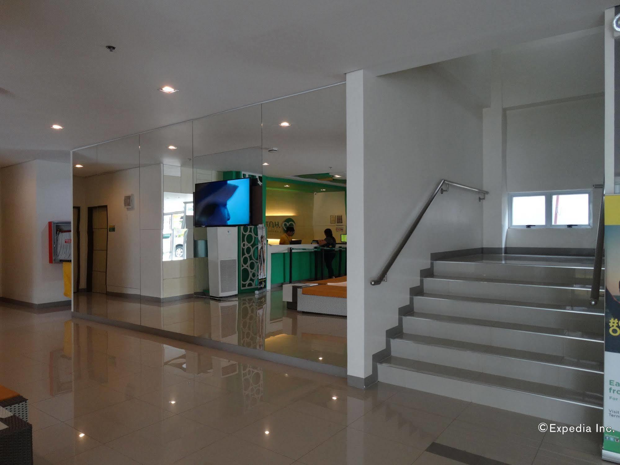Go Hotels Lanang - Davao Luaran gambar
